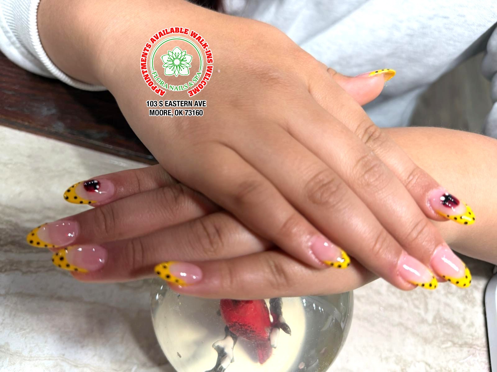 Flora nails and spa